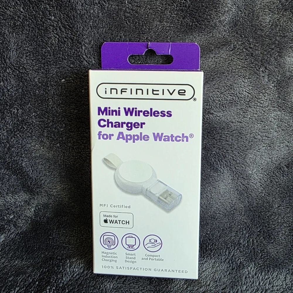 New Infinitive Mini Wireless Charger for Apple Watch, white with USB - A portal